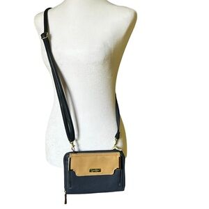 Jessica Simpson Organize Crossbody Frances purse. NWT